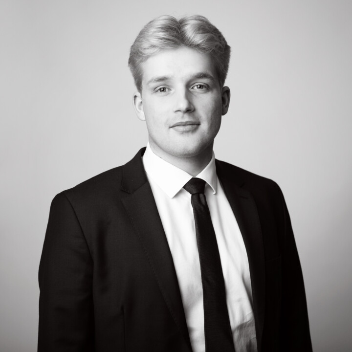 Bilde av advokatfullmektig Henrik Martiniussen Sylliaas